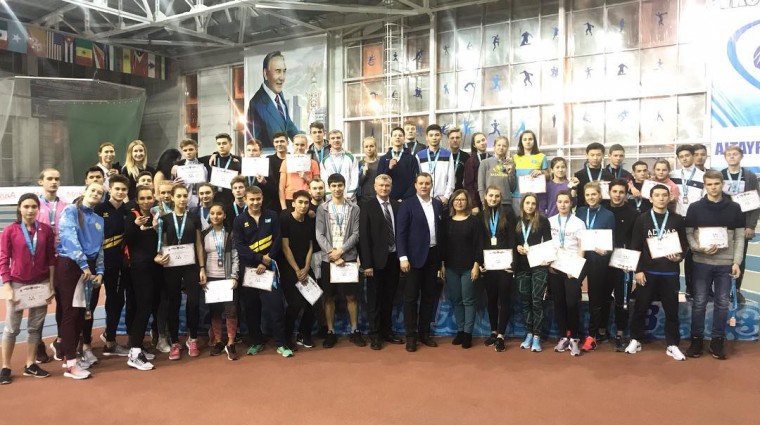 Итоги первого соревновательного дня Чемпионата Казахстана 2019  в помещении среди молодежи U23, и старших юношей и девушек U18