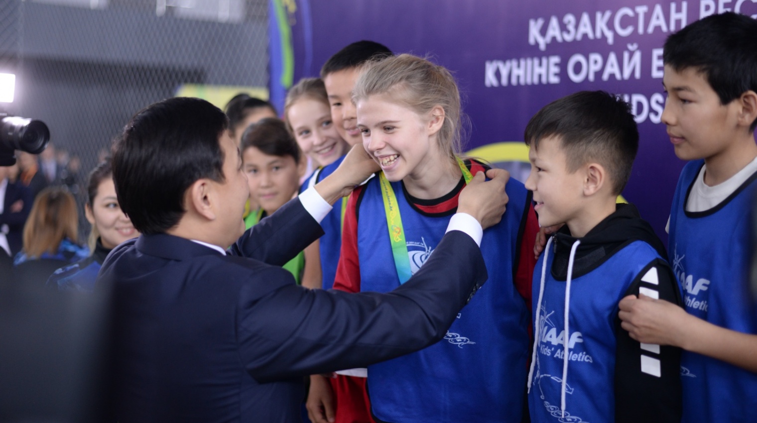 Алтай Кульгинов наградил победителей Кубка по легкой атлетике на призы Акима столицы