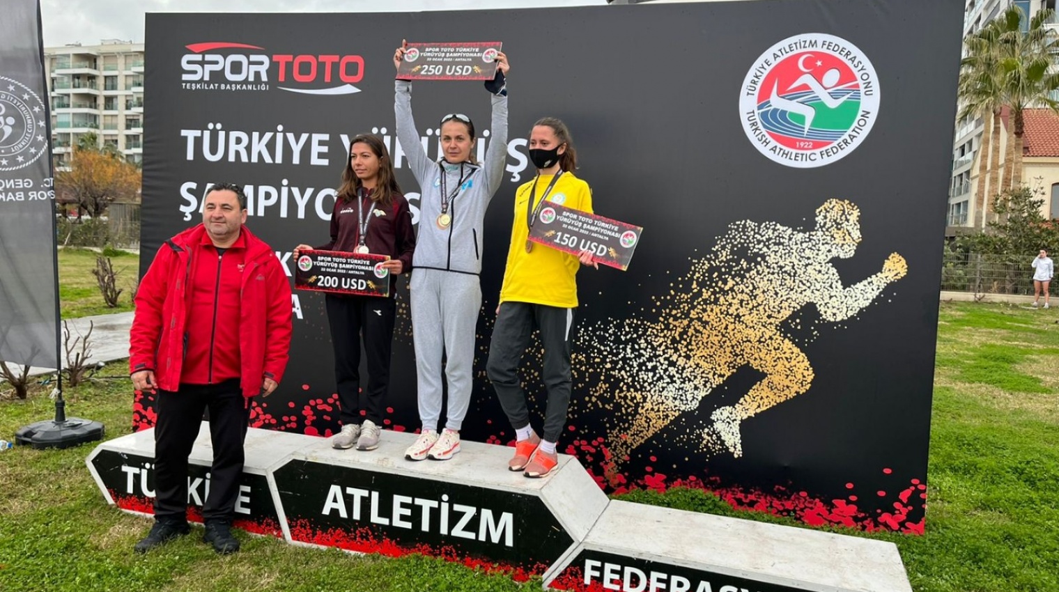 Казахстанские легкоатлеты завоевали две медали на чемпионате в Турции