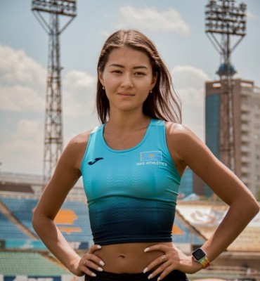 Земс Аделина