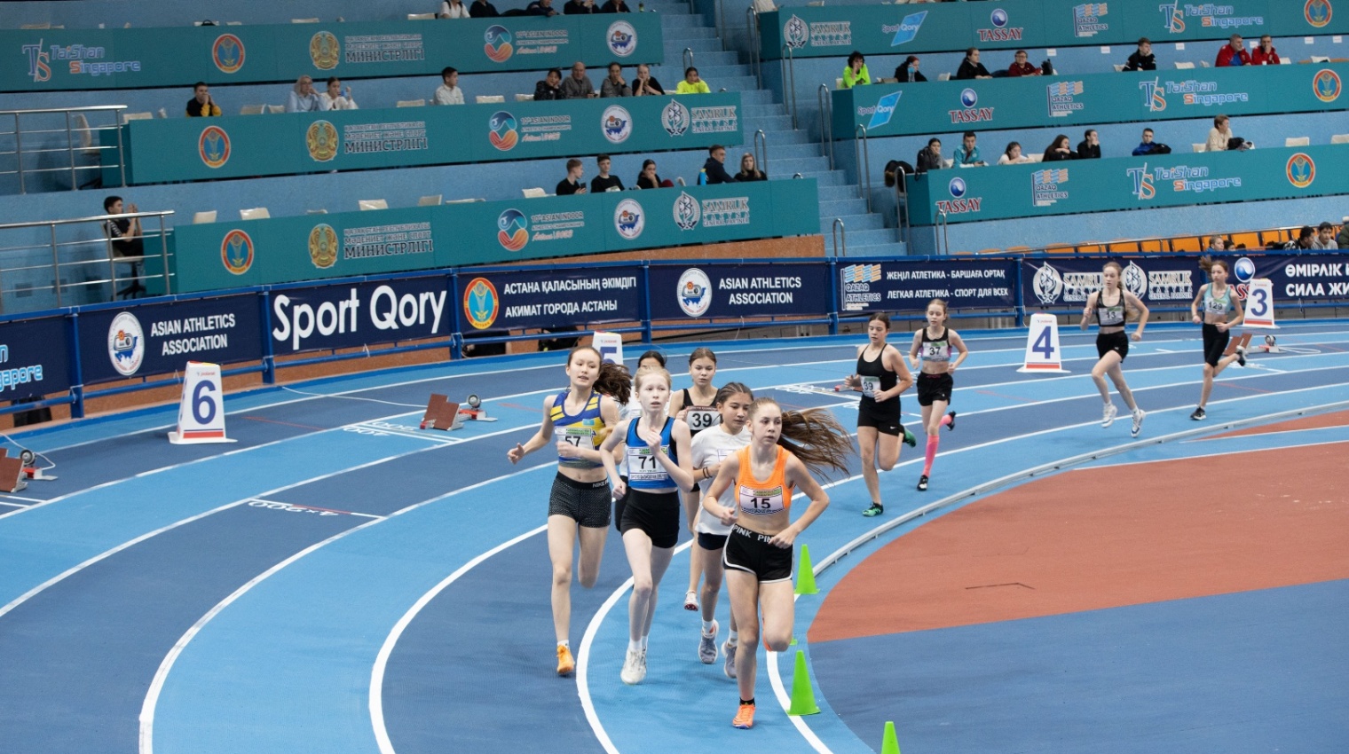 Завершился первый день Чемпионата Республики Казахстан по легкой атлетике среди младших юношей и девушек