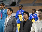 419-10-3000mSC-Medal-Ceremony-34-Women_EK1_1686