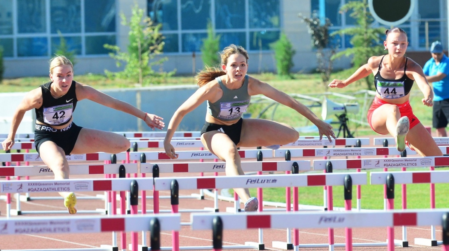KAZAKHSTAN U-20 CHAMPIONSHIPS – 100M HURDLES: A VICTORY DECIDED BY…MILLIMETRES?